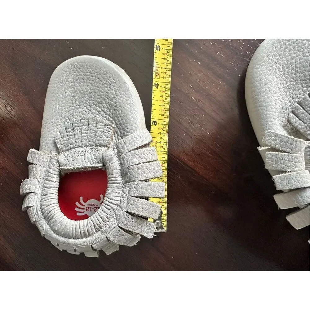 Itzy Ritzy moccasins baby shoes unisex grey sz 12-18 months first walker leather